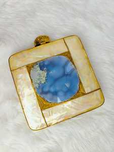 Bolso de mano de lujo hecho a mano con diseño floral dorado e incrustaciones de nácar, forma ovalada, diseño exquisito, bolso de noche para mujer, bolso de lujo. - Product Image 2