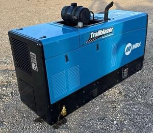 Générateur compresseur d'air Miller Trailblazer 302 Air Pak, utilisé 1200 heures, pour soudage MIG. - Product Image 3
