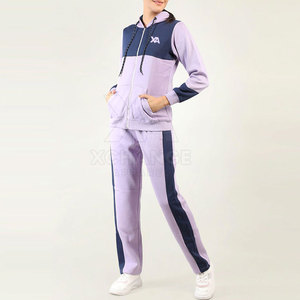 Chándal de mujer de tela elástica de alto rendimiento para entrenamiento físico, correr y uso diario con diseño inteligente. - Product Image 3