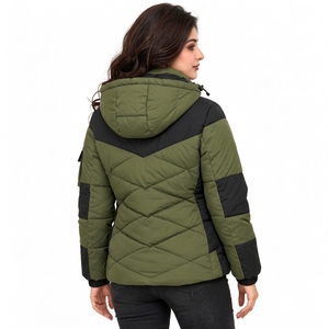 Chaqueta Acolchada de Invierno Estándar con Cierre, Bolsillos, Capucha, Manga Larga, Transpirable e Impermeable - Product Image 5
