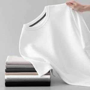 T-shirt décontracté à manches courtes et col rond pour homme, en maille gaufrée 100 % coton, respirant, coupe classique, couleur unie, design épuré - Product Image 3