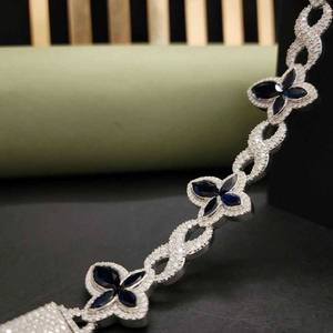 Pulsera de Lujo con Cristales de Estrás en Forma de Flor, Plata 925 con Baño de Rodio, Diseño de Cadena para Mujer, Joyería para Fiestas - Product Image 3