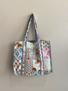 Sac fourre-tout matelassé en patchwork |   Sac à bandoulière en coton écologique |   Sac à bandoulière en coton fait main - Product Image 6