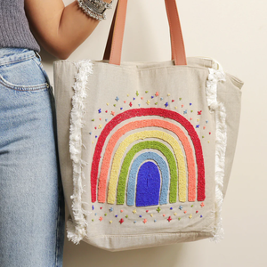 Sacs fourre-tout arc-en-ciel élégants, sac au design coloré pour filles par Whimsy Art Craft - Product Image 2