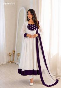 Colección de Kurti-Pantalón-Dupatta Anarkali de Diseño Elegante en Seda con Bordado de Lentejuelas y Mangas Largas, Proveedor Indio - Product Image 4