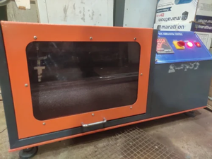 เครื่องทดสอบการขัดถู DIN เครื่องทดสอบความทนทานต่อการสึกหรอของยาง เครื่องทดสอบการขัดถู DIN สำหรับพื้นรองเท้าและวัสดุ - Product Image 3