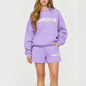 Ensemble sweat à capuche et short personnalisé pour femme, en polyester et coton, style décontracté, deux pièces, streetwear avec impression en relief pour personnalisation - Product Image 1