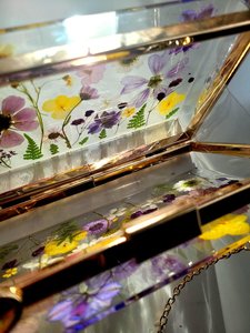 Sculpture de table en résine de fleurs naturelles écologique, décoration d'intérieur, motif floral peint à la main, couleur et taille personnalisables, mariage - Product Image 3