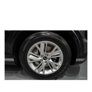 Genesis GV70 2024 2.5T Gasolina 2WD 14,781 km Caja de Cambios Automática Asientos de Cuero Volante a la Izquierda con Cámara Trasera - Product Image 4