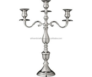 Candelabro de latón antiguo de 2 brazos para mesa, ideal para decoradores de eventos e importadores - Venta al por mayor - Product Image 4