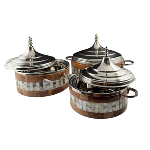 Casserole en métal style vintage, avec couvercle en nacre et base en bois, personnalisable, pour maintien au chaud des aliments lors de mariages, fêtes et buffets - Product Image 6