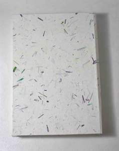 Carnet à couverture rigide personnalisé en papier de coton fait main, couleur blanc, avec pailles teintées en deux tons mélangeés - Product Image 4