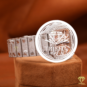 Reloj de Lujo con Diamantes Moissanite, Brazalete de Oro Blanco Totalmente Cubierto de Piedras y Reloj de Diseño Premium - Product Image 1