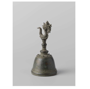 Cloche d'église décorative artisanale de style antique et unique, finition dorée, grande cloche murale en laiton aux meilleurs prix - Product Image 2