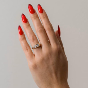 Anillo de Diamantes Cultivados en Laboratorio con Corte Pera Ovalado y Asscher en Oro Amarillo, Elegante Anillo de Compromiso de Tres Piedras, Regalo Nupcial de Lujo para Mujer - Product Image 2