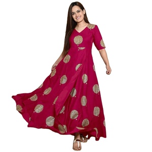 Salwar Lehenga de viscosa, seda Banarasi y modal con patchwork, largo hasta el suelo, para fiestas nocturnas, para actrices de series de televisión, para novias, para mujer. - Product Image 1