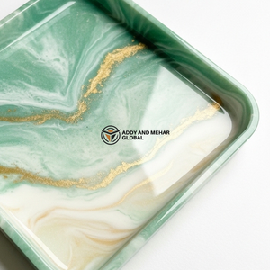 Plateau artisanal effet marbre vert – Plateau de service et organisateur carré de luxe en résine - Product Image 3