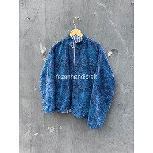 เสื้อแจ็คเก็ตผ้ากำมะหยี่สีน้ำเงินสำหรับผู้หญิง พร้อมลายดอกไม้ลายนูน คอตั้ง แขนยาว เสื้อคลุมสำหรับฤดูใบไม้ร่วง - Product Image 2