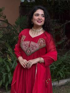 Conjunto de Kurta Tradicional de Algodón para Mujer, Bordado, Largo hasta el Suelo, Corte Holgado, Estilo India Pakistán, Rojo - Product Image 2