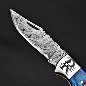 Cuchillo Plegable de Acero Damasco con Bandera Americana Nordic Forge, Bloqueo Trasero, Mango de Resina Texas, Funda, Bolsillo, EDC, Camping, Caza - Product Image 2
