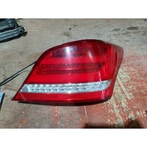 Luz Trasera Derecha Usada Equus 924023N500 - Product Image 2