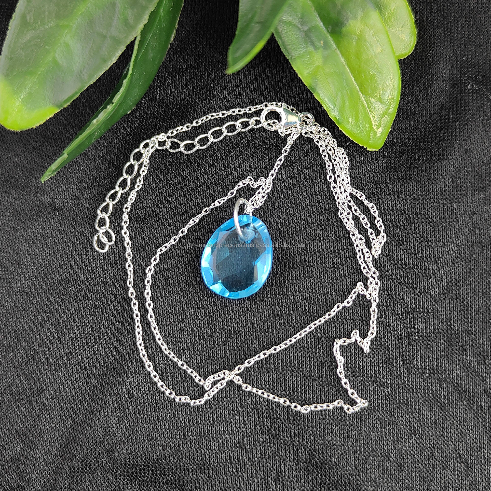 เช่นเดียวกับภาพ