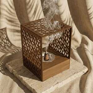 Brûleur d'encens thérapeutique Skies Trader en acier inoxydable et bois de pin avec couvercle à charnière, design durable, écologique et biologique - Product Image 5