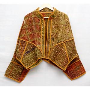 Chaqueta Bomber de Algodón Indio Bordada a Mano con Kantha, Estilo Étnico, Reversible, Ecológica y Transpirable para Mujer - Product Image 1