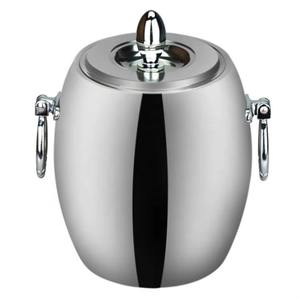 Fantástico cubo de hielo de acero inoxidable, solución ideal para bartenders profesionales y organizadores de eventos. - Product Image 1