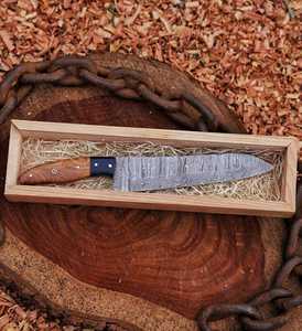 Cuchillo de Chef Artesanal de Acero de Damasco de Ocho Pulgadas con Mango de Madera de Olivo y Madera Pakka, Cuchillo de Cocina Profesional Afilado como una Navaja - Product Image 4