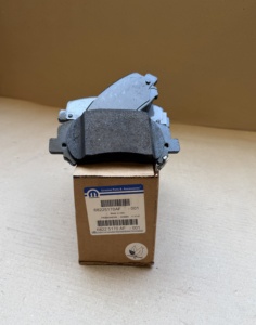 Pastillas de Freno Delanteras para Motocicleta, Material de Fricción de Alta Resistencia, Nuevas OEM MOPAR, para Fiat 124 Spider (1966-1985) - Product Image 3