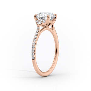 Bague de fiançailles en moissanite taille ovale en or jaune avec bande pavée et pierres latérales - Product Image 6