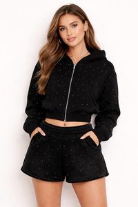 Conjunto de Ropa Coordinada con Sudadera con Capucha y Pantalones Cortos Diseñado para la Relajación Diaria y Actividades Casuales - Product Image 1