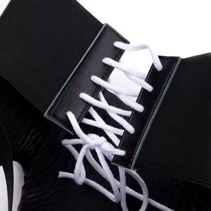 Ensemble de boxe en dentelle violette avec logo personnalisé, équipement de fitness et d'arts martiaux en cuir de haute qualité, ensemble de sparring de boxe réglable à lacets CP-BHG-16 - Product Image 6