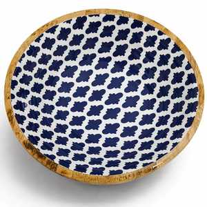 Tazón de madera hecho a mano con diseño azul y cucharas a juego, estilo nórdico, para servir comida en el hogar. - Product Image 5