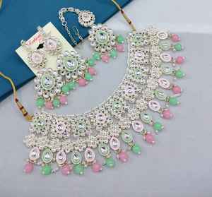 Parure de bijoux de mariée de luxe plaquée or rose Meenakari Zircon, collier et boucles d'oreilles Tikka lourds pour femme, idéale pour les mariages et les fêtes - Product Image 6