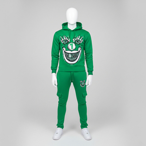 Conjunto Deportivo Personalizado Verde Sólido para Hombre, Sudadera con Capucha de Forro Polar Grueso, Pantalones Cortos Cargo, Ropa Deportiva para Gimnasio, Estilo Urbano - Product Image 1