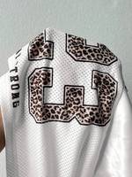 Camiseta de Fútbol Corta de Malla Blanca con Estampado de Leopardo 23 para Mujer, Estilo Urbano, Bajo MOQ, Fabricante Mayorista OEM de Marca Privada