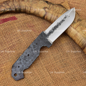 Cuchillo de Hoja Fija Forjado a Mano de Acero de Alto Carbono con Punta Caída y Mango de Madera, Fabricación Personalizada OEM para Uso en Camping - Product Image 3