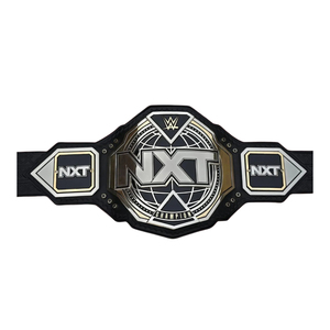 เข็มขัดแชมป์ WWE NXT หนังสีดำ ดีไซน์สีเงิน คุณภาพพรีเมียม สำหรับแฟนมวยปล้ำและนักสะสม - Product Image 1