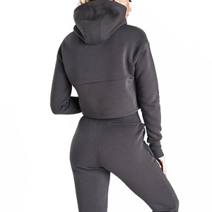 Hoodies courts personnalisés pour femmes avec col roulé, en mélange de coton, séchage rapide, respirants, écologiques, service OEM - Product Image 5