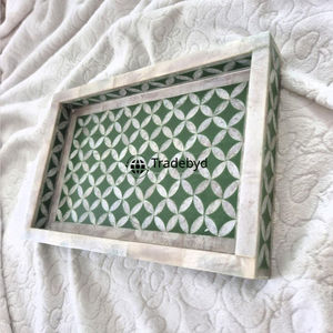 Plateau décoratif de luxe en os incrusté fait main pour table basse par Tradebyd - Product Image 2