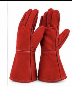 Gants de soudage de qualité supérieure en cuir de vachette et doublure polaire, protection contre les éclaboussures de métal fondu, personnalisables, fabriqués au Pakistan - Product Image 3