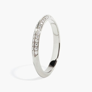 Anillo de Boda con Borde de Diamante Cultivado en Laboratorio y Engaste de Diamantes de Media Eternidad - Product Image 2