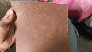 Cuir gaufré pour sacs à main, cuir de vachette véritable à motifs grainés, fournisseur de matériaux de luxe pour fabricants de sacs et de chaussures - Product Image 2