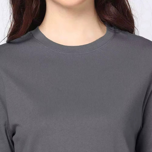 เสื้อยืดคอกลมแขนสั้นสีเทาสำหรับผู้หญิง ทรงปกติ สีพื้น ผ้าเจอร์ซีย์ถัก 100% ผ้าฝ้าย ระบายอากาศได้ดี ใส่ได้ทุกฤดู - Product Image 6