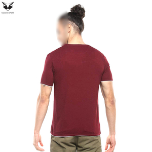 เสื้อยืดแขนสั้นผู้ชาย ผ้าฝ้ายถัก 100% สีแดงเลือดหมู คุณภาพสูง สวมใส่สบาย เนื้อผ้านุ่ม ใส่ได้ทุกวัน - Product Image 2