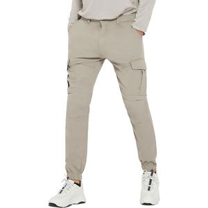 Pantalons cargo classiques Options d'impression et de broderie personnalisées Matériel durable Multi-poches pour les voyages, le travail et le style décontracté - Product Image 1