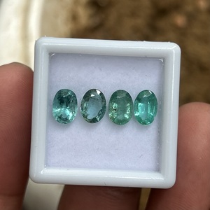 Esmeralda Zambiana Natural, Lote de 4 Piezas, 2.78 Quilates, Verde Brillante, Gemas Sueltas Facetadas para Fabricación de Joyería Personalizada - Product Image 3