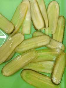 Pepinillos en rodajas en salmuera, verduras enlatadas a granel, sabor dulce - Product Image 2